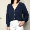 HAVEONE – Cardigan corto bottone gioiello blu