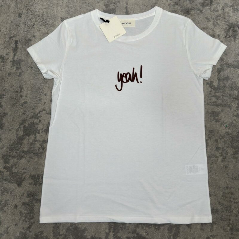 VICOLO - T-shirt Yeah