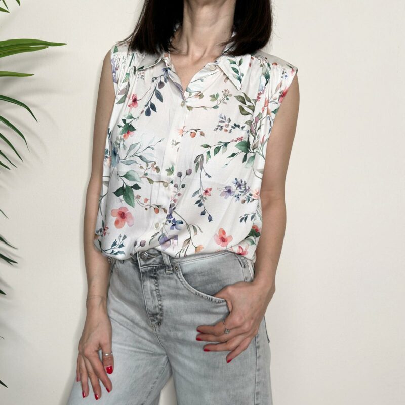 SUSY MIX - Camicia smanicata fiori bianca