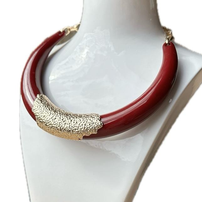 Collana girocollo bordeaux