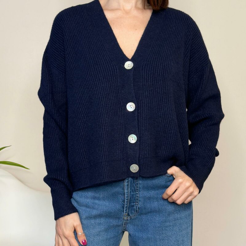 TENSIONE IN - Cardigan bottone perlato blu