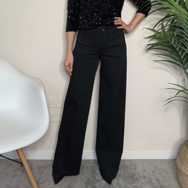 TENSIONE IN - Jeans nero tasche