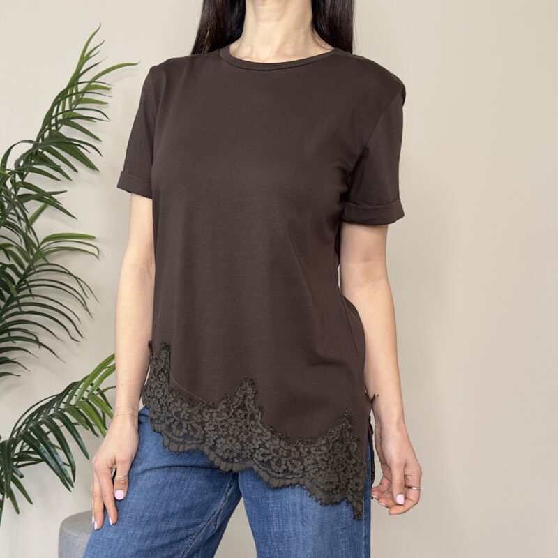 TENSIONE IN - T-shirt pizzo sul fondo moro