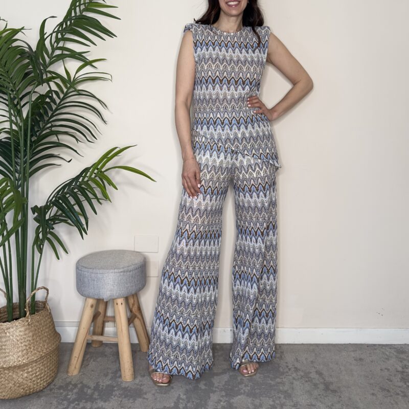 TENSIONE IN - Pantalone palazzo fantasia chevron azzurro