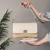 Pochette rafia e pelle beige